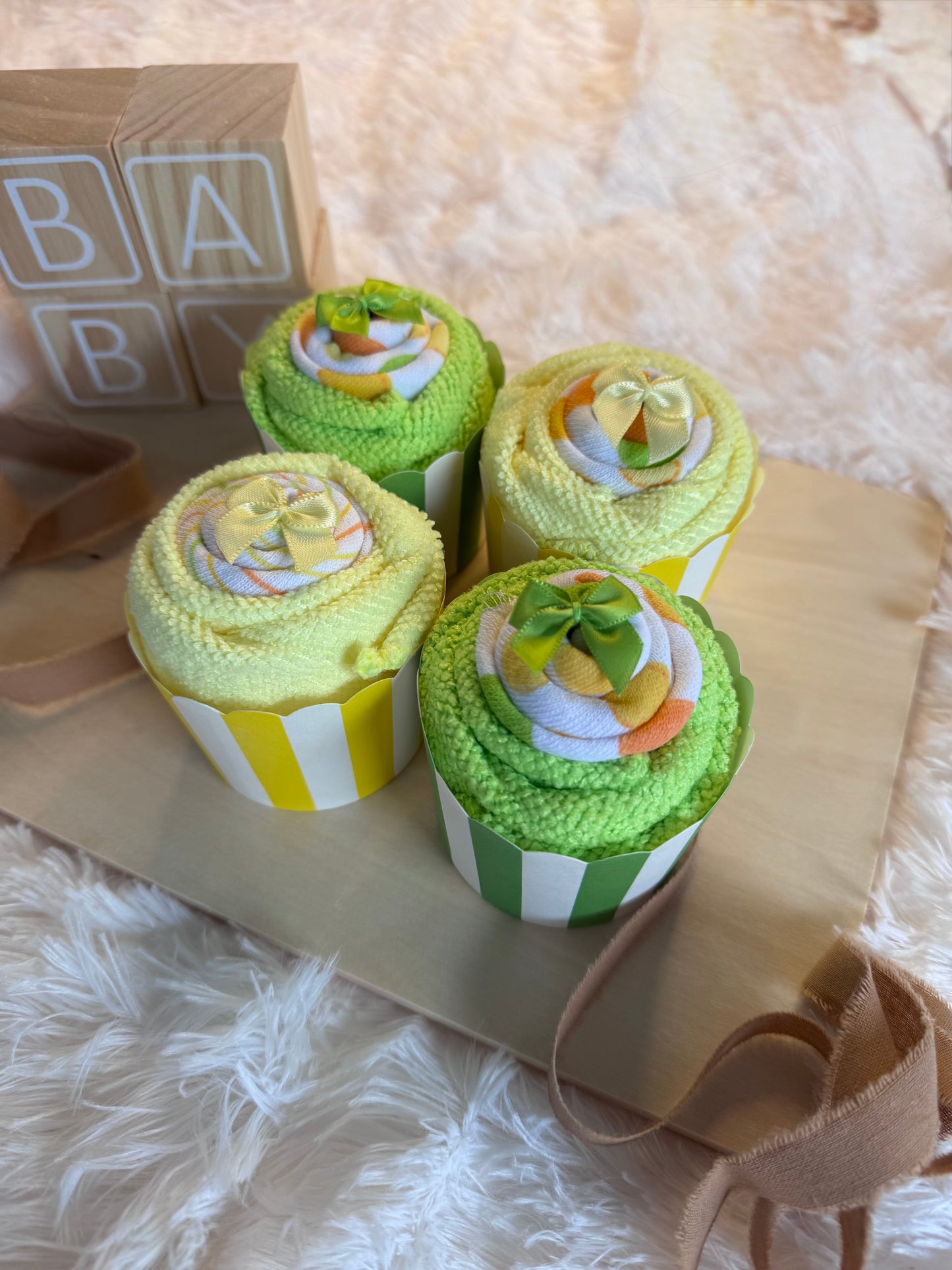 💛💚 Green & Yellow Variety Pack – Washcloth Cupcake Box (Set of 4)